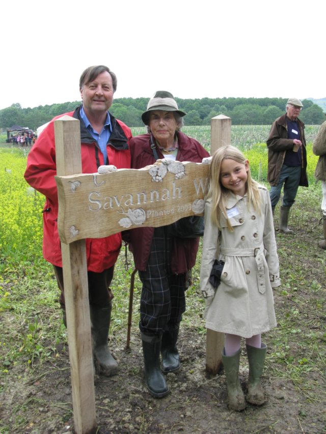 DS Countess Mountbatten & Michael John Knatchbull with daughter Savannah